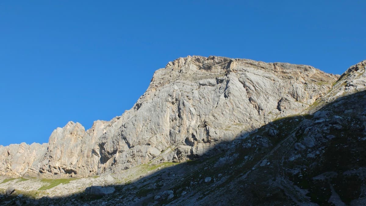 Les Montons in the early morning (photo from an ascent of Follomi, which starts at the lowest point of the wall).