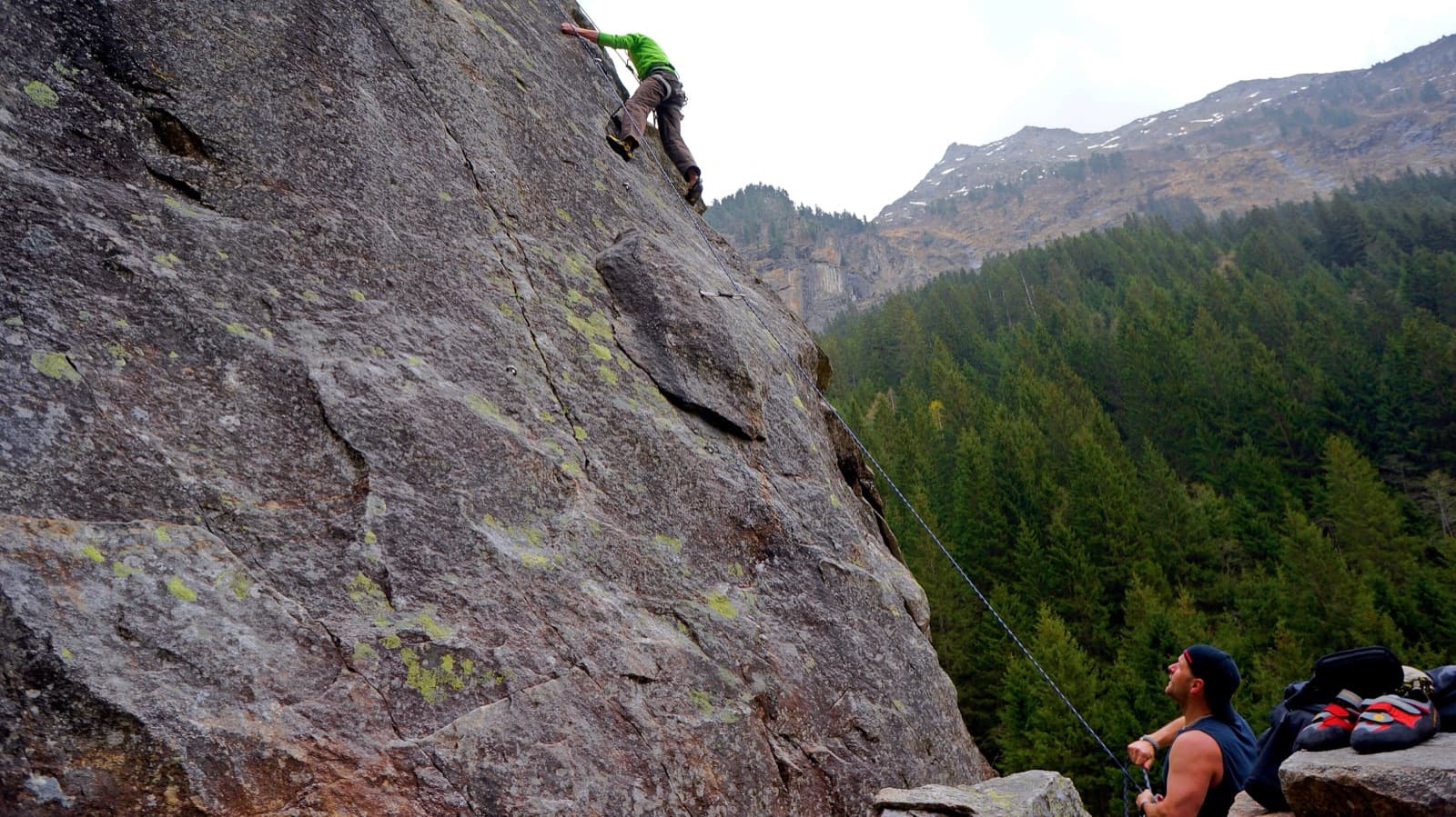 Slab climbing at the Ewige Jagdgründe crag near Ginzling in the Zillertal; the Wiegelwand is the wall above this sector and is not in the picture.