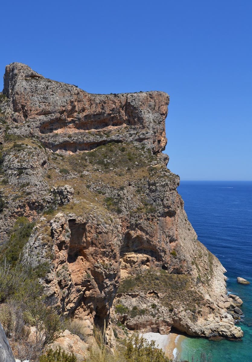 Morro Falquí sea cliff above Cala dels Testos, Benitatxell