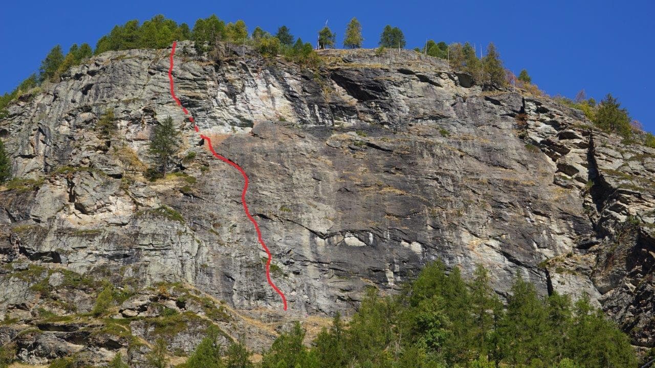 The wall above Planaval in the Valgrisenche with the line of Mario e Cecilia