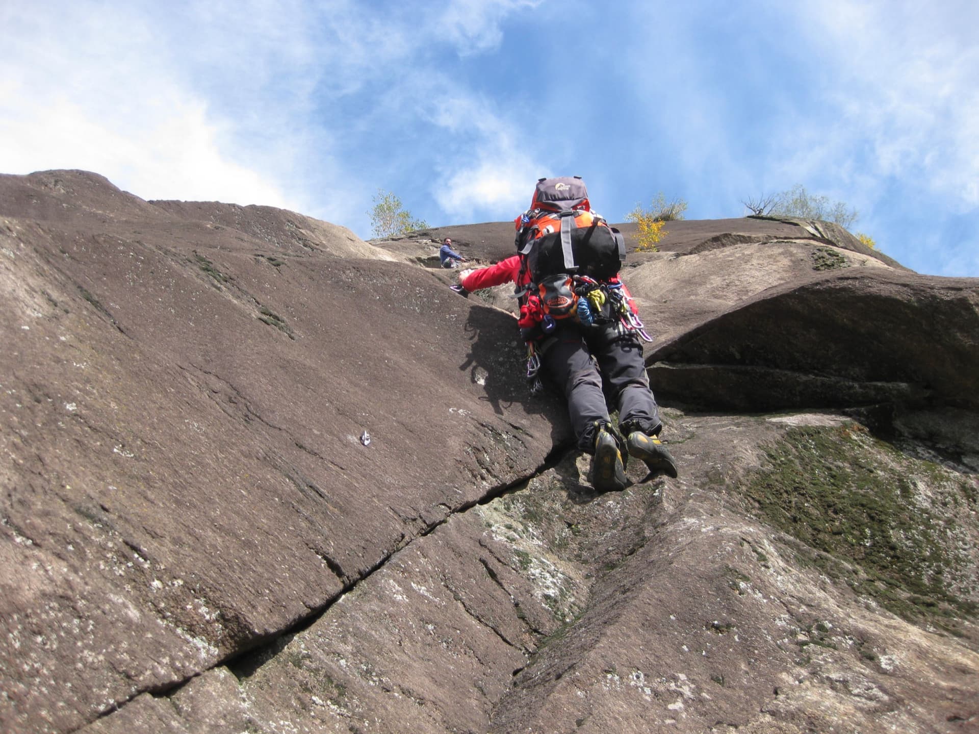 On the gneiss slabs of Bionde Trecce above Pontemaglio