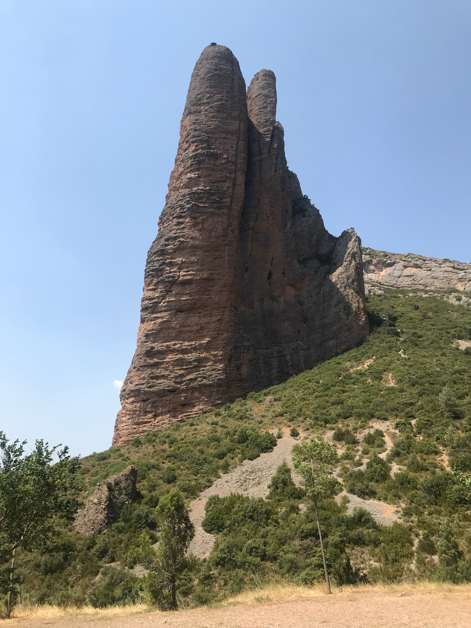 The Mallo Firé at Riglos, the pointed tower that Directa As Cimas climbs to its summit