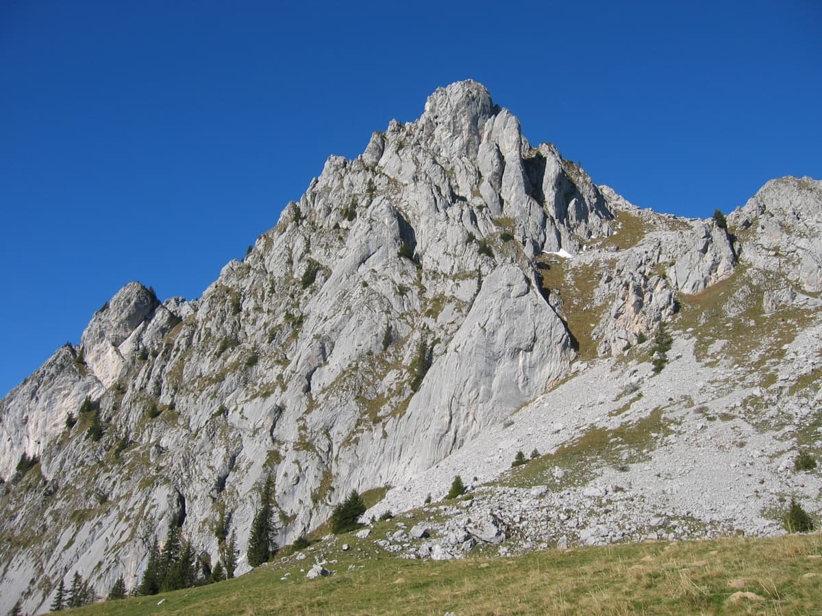 The south-east side of the Wandflue above the Gastlosen pastures