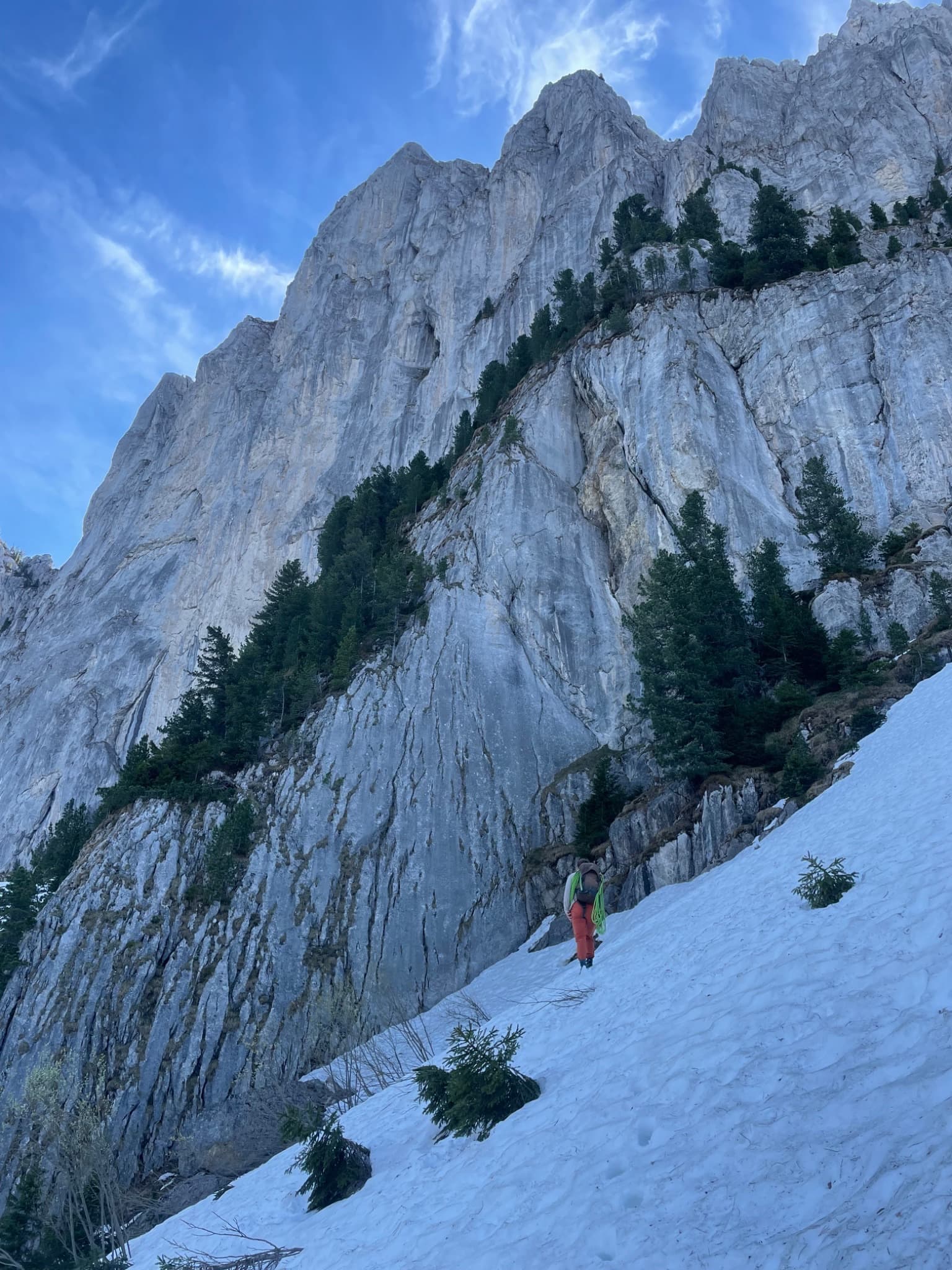 The north-west side of the Pfadflue from the snow slope below the start of Gasterix in early May
