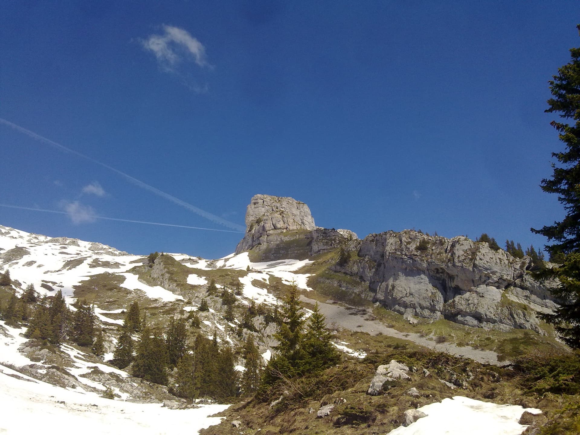 The Tour de Famelon above Leysin seen from the south