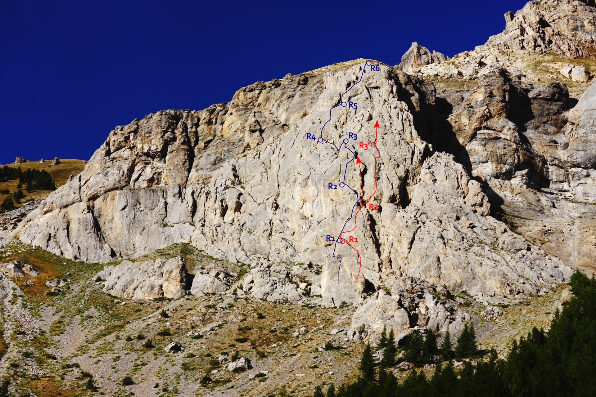 The Éperon du chemin du Roy with Che Guevaroux and the Voie des Quarante drawn in; from pitch 3 the red line shows the neighbouring Faux-cil variant, the original Quarante staying in the chimney