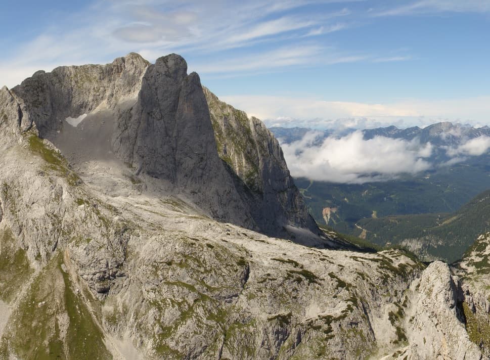 The Däumling pillar in the Gosaukamm seen from the Steiglkogel