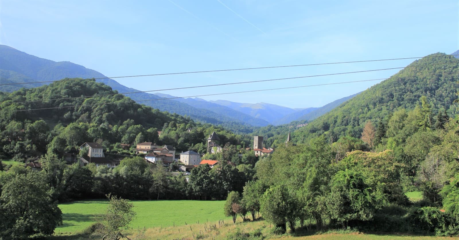Mauléon-Barousse and the wooded Barousse valley; the Pilier des Sources is in the forest above the village and cannot be picked out here.