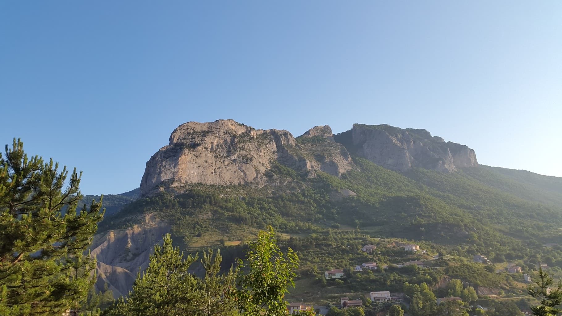 The Quiquillon above Orpierre, home of Brazil and the other multipitch routes on its south-east face