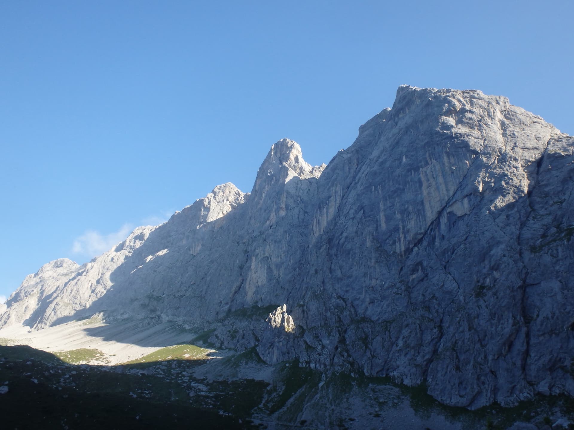 The south walls of the Kirchlispitzen in the Rätikon