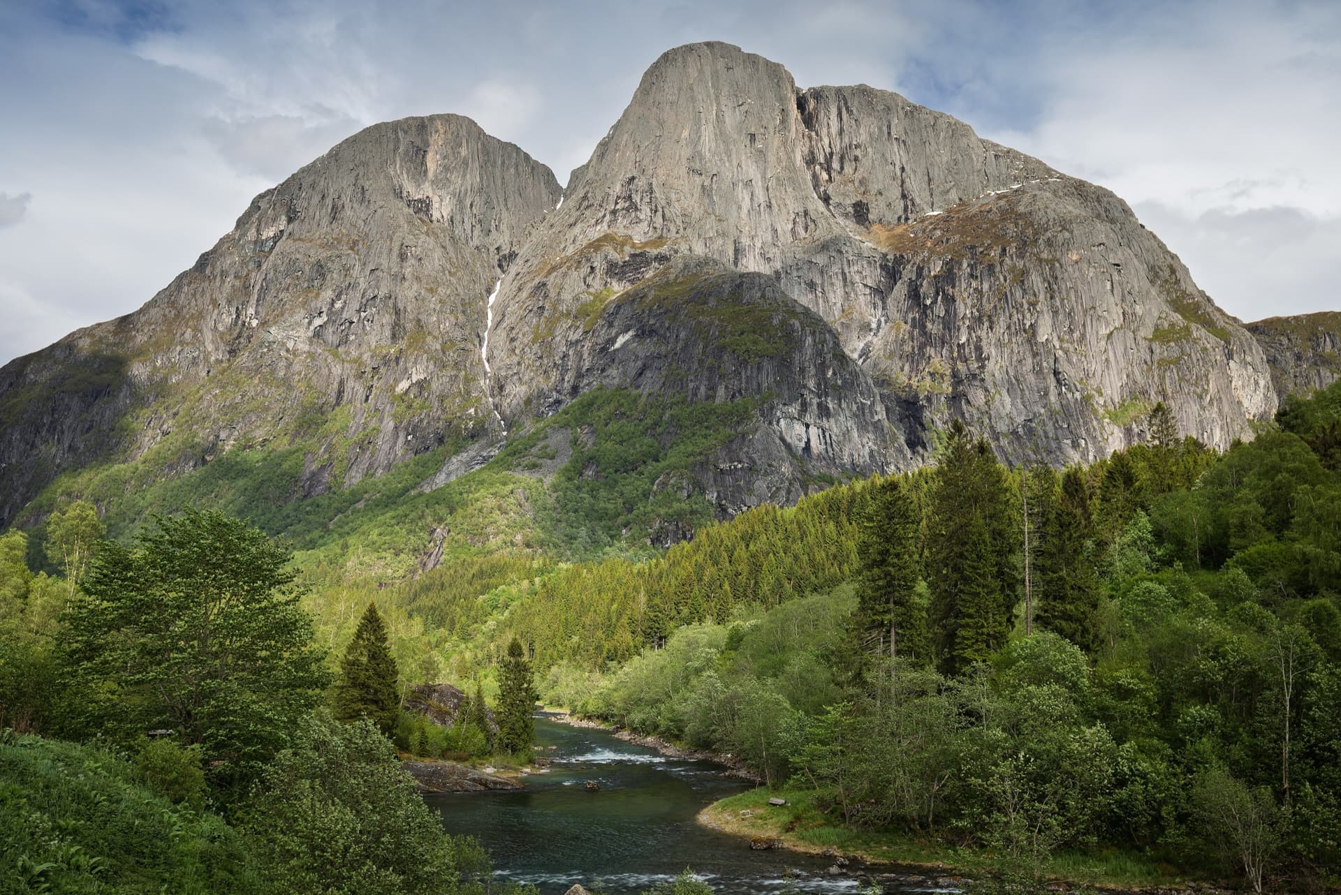 The great slabs of Goksøyra above the river Eira, in the valley running south from Eresfjord towards Eikesdalen, at the end of May.